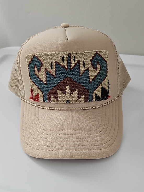 Orijinal Accessories - ORIJINAL Kilms Beige Trucker Hat with Woven Southwestern Patch